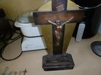 antique, crucifix en bois et bronze, bel état, Enlèvement ou Envoi