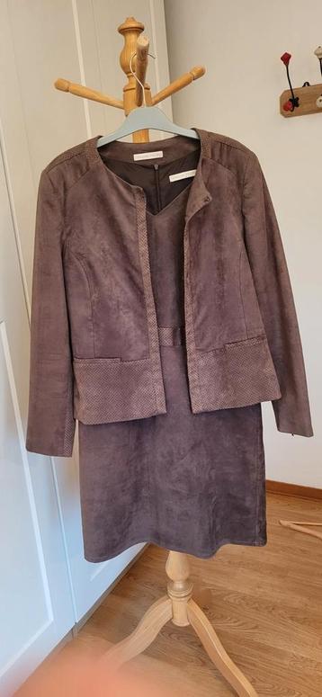 Robe en daim avec gilet, Enlèvement, Comme neuf, Gris