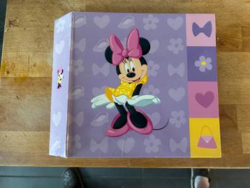 Album Photo Minnie parfait état beschikbaar voor biedingen