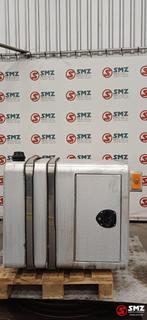 Occ hydraulische tank 250L + materiaalkast Renault, Gebruikt, Renault, Overige Auto-onderdelen