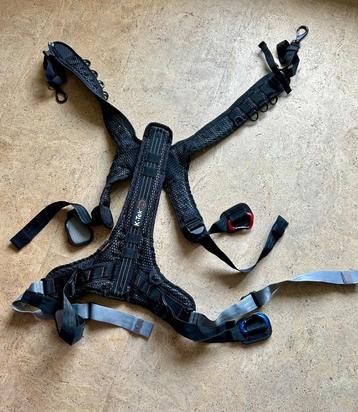 K TEK AUDIOMIXERHARNAS NOOIT GEBRUIKT beschikbaar voor biedingen