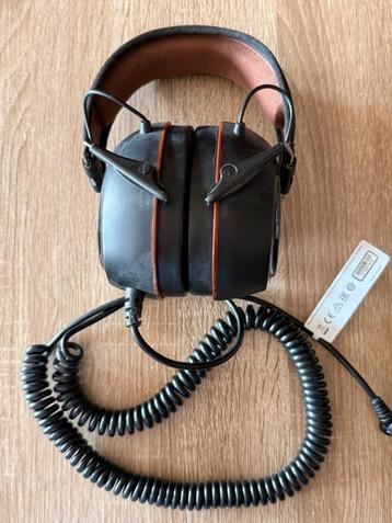 Behringer DH100 headphone beschikbaar voor biedingen