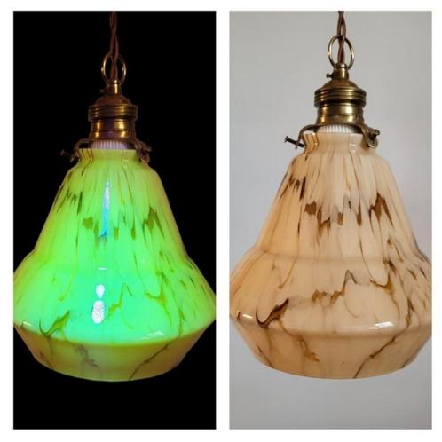 Scailmont - Lamp - uranium Art Deco glas - Belgium, Huis en Inrichting, Lampen | Hanglampen, Gebruikt, Glas, Ophalen