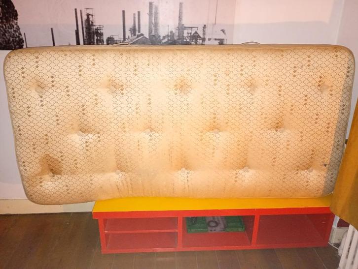 Matelas simple gratuit/ Matelas une personne gratuit, Maison & Meubles, Chambre à coucher | Matelas & Sommiers, Utilisé, Matelas