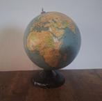 Oude wereldbol / globe in papier mache, Ophalen, Gebruikt