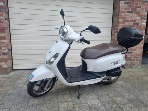 Sym fiddle 2 scooter, Fietsen en Brommers, Scooters | SYM, Gebruikt, Fiddle, Benzine, Ophalen