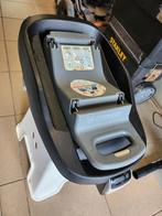 Maxi Cosy Isofix 2 stuks beschikbaar, Ophalen of Verzenden, Zo goed als nieuw, Isofix