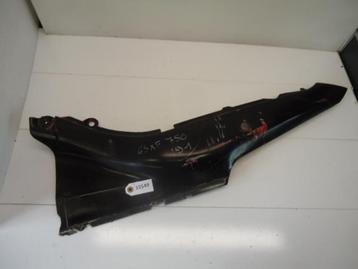 GSX750F 1988 - 1997 Suzuki Kuipdeel D1-32497 beschikbaar voor biedingen
