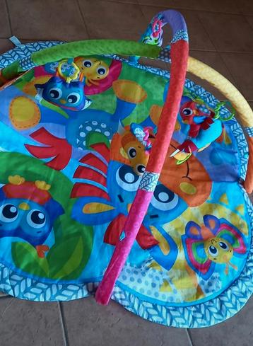 Speeltapijt van Playgro beschikbaar voor biedingen