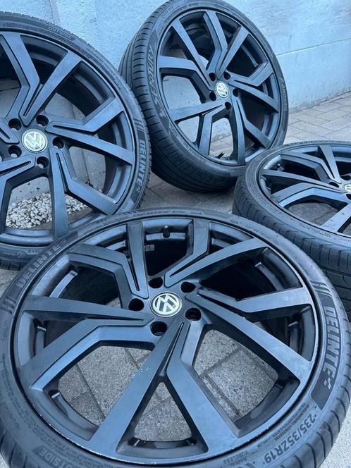 19"GOLF/Gti/Gte/Gtd velgen/jantes

235/35/19
5x112
7,5j
et 4, Auto-onderdelen, Banden en Velgen, Velg(en), Gebruikt, Ophalen
