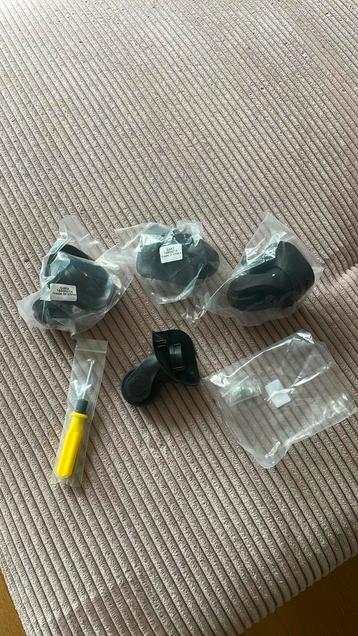4 nieuwe universele wieltjes valies, Handtassen en Accessoires, Tassen | Reistassen en Weekendtassen, Ophalen, Wieltjes