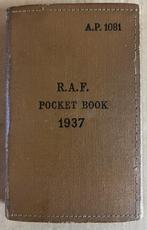 WO2 - Royal Air Force Pocket Book 1937 - Pilot Officer, Collections, Objets militaires | Seconde Guerre mondiale, Livre ou Revue