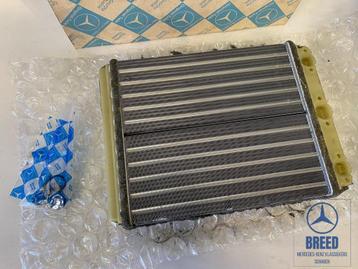NOS kachelradiateur voor Mercedes-Benz W124 beschikbaar voor biedingen