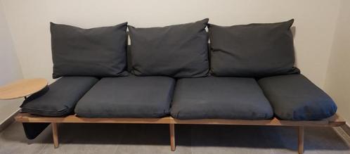 Sofa/daybed 1Scandinavisch design, Huis en Inrichting, Zetels | Zetels, Zo goed als nieuw, Rechte bank, Driepersoons, 200 tot 250 cm