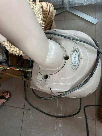 Voor de handige Harry! Pomp voor intex pure spa, Enlèvement, Utilisé, Pompe, Gonflable