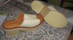 Muiltjes met platformzool van Clergerie, mt 40,5, Kleding | Dames, Verzenden, Beige, Nieuw, Sandalen of Muiltjes