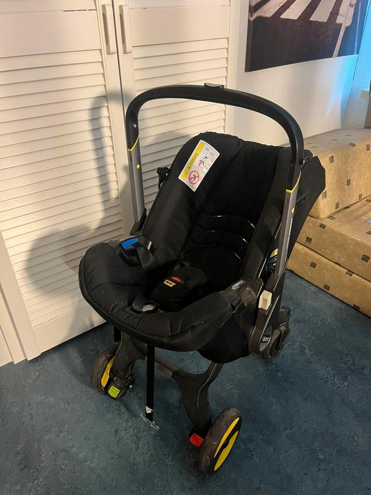 Doona autostoeltje en buggy, Kinderen en Baby's, Autostoeltjes, Zo goed als nieuw, Isofix, Ophalen