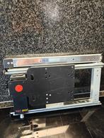 Uitschuifbare TV-beugel, Caravans en Kamperen, Mobilhome-accessoires, Ophalen, Zo goed als nieuw