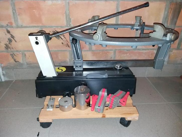 Sportec bespanmachine voor rackets, incl toebehoren, Sport en Fitness, Tennis, Gebruikt, Racket, Babolat, Ophalen