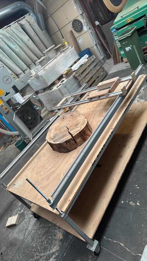 Effen frees tafel (vlakken), Doe-het-zelf en Bouw, Gereedschap | Zaagmachines, Zo goed als nieuw, Ophalen