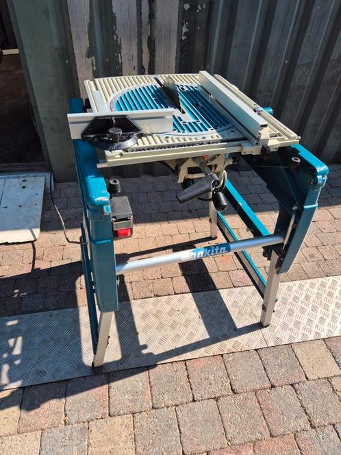 Makita LF1000 flipper tafel- en combinatiezaag 260 mm 1650W, Doe-het-zelf en Bouw, Gereedschap | Zaagmachines, Zo goed als nieuw