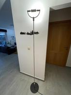 Lampadaire sur pied, Ophalen, Design moderne et très épuré., Zo goed als nieuw, Metaal