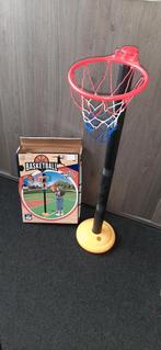 Basketbal met kleine bal, Sport en Fitness, Basketbal, Ophalen of Verzenden, Zo goed als nieuw, Bal