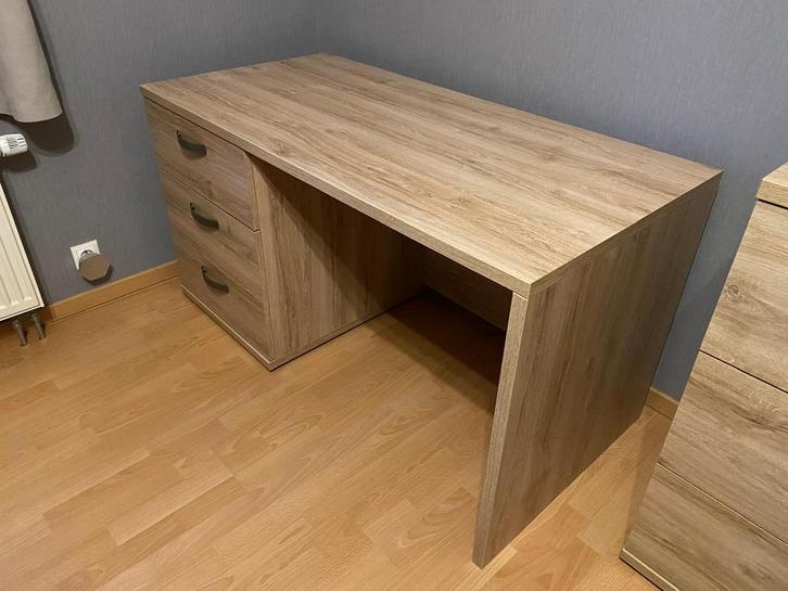 Bureau en commode te koop, Huis en Inrichting, Bureaus, Gebruikt, Bureau, Ophalen