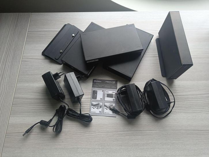 Lot van 4 SATA Harddisk Cases van Sharkoon, Computers en Software, Harde schijven, Gebruikt, Desktop, Extern, HDD, USB, Ophalen