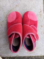 Petit David, magnifiques chaussons chauds rouges taille 25, Enfants & Bébés, Vêtements enfant | Chaussures & Chaussettes, Comme neuf