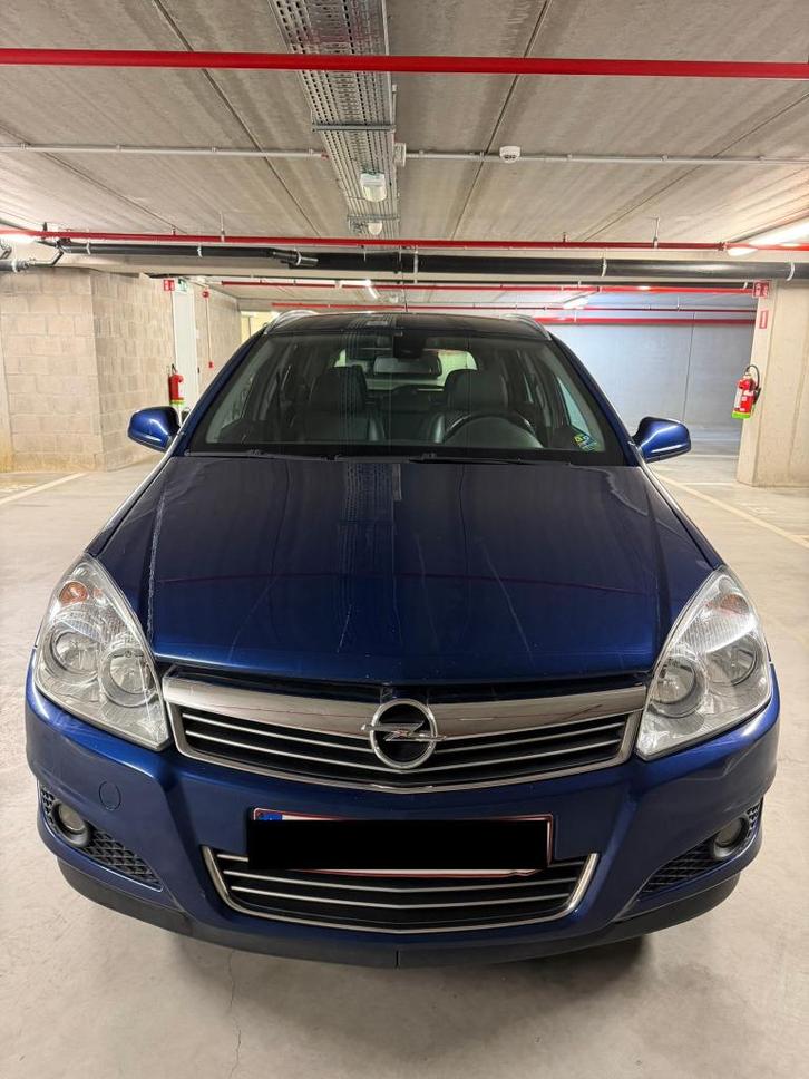 Te Koop: Opel Astra 1.7 Break (2010), Auto's, Opel, Particulier, Astra, ABS, Airbags, Bluetooth, Boordcomputer, Centrale vergrendeling