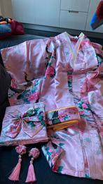 Kimono - rose avec  épingles à cheveux - taille 10-12 ans, Enfants & Bébés, Comme neuf, Fille, 146 à 152, Enlèvement ou Envoi