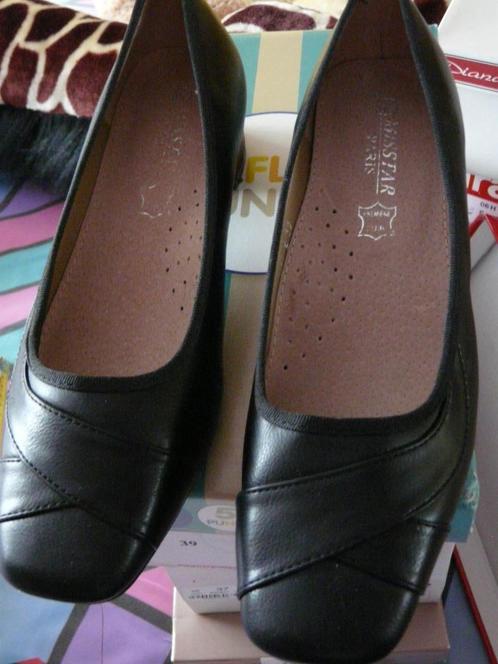 Encore à l'état neuf, chaussure femme noire Missstar taille, Vêtements | Femmes, Chaussures, Comme neuf, Chaussures basses, Noir