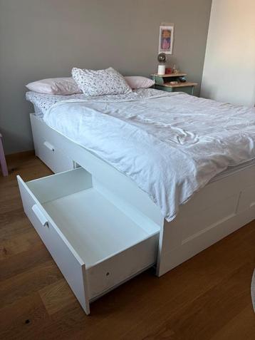 Lit IKEA BRIMNES 140 x 200, 4 tiroirs + sommier + matelas, 140 cm, Enlèvement, Utilisé, 200 cm