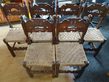 Antieke Spaanse stoelen 1820 volkskunst Afhaalprijs 199 euro beschikbaar voor biedingen