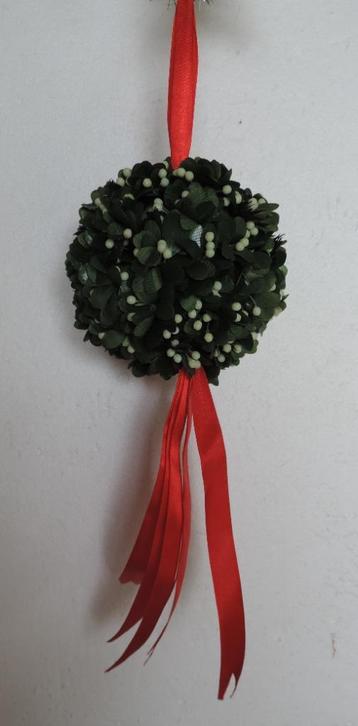 2 kerstversieringen, ophanging +  beschikbaar voor biedingen