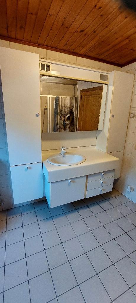 GRATIS op te halen : badkamermeubel wit, Huis en Inrichting, Badkamer | Badkamermeubels, Ophalen