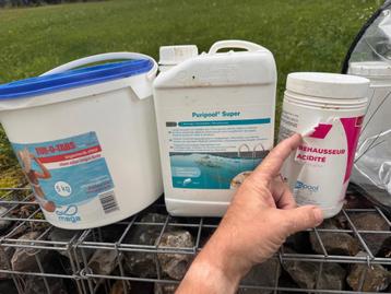 Produits pour assainissementr piscine beschikbaar voor biedingen