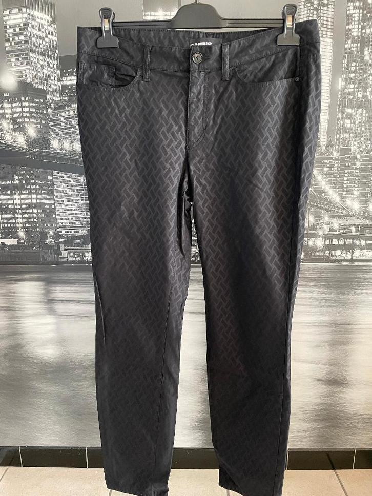 zwarte lange broek Cambio - Size 44, Kleding | Dames, Broeken en Pantalons, Zo goed als nieuw, Maat 42/44 (L), Zwart, Lang, Verzenden