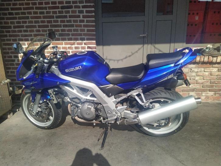 motor suzuki, Motoren, Motoren | Suzuki, Particulier, Sport, meer dan 35 kW, 4 cilinders, Ophalen