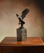 Grote Bronzen Beeld van een vissende Adelaar GRATIS LEVERING