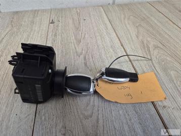 Mercedes C klasse W204 2007 - 2014 contactslot + sleutel €50 beschikbaar voor biedingen