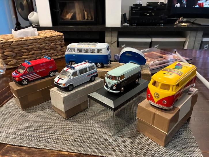 collection vw combi t1 vw transporter t4, Hobby en Vrije tijd, Modelauto's | 1:43, Gebruikt, Auto, Ophalen