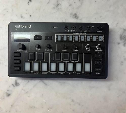 Roland J-6 chord Synthesizer, Musique & Instruments, Synthétiseurs, Neuf, Roland
