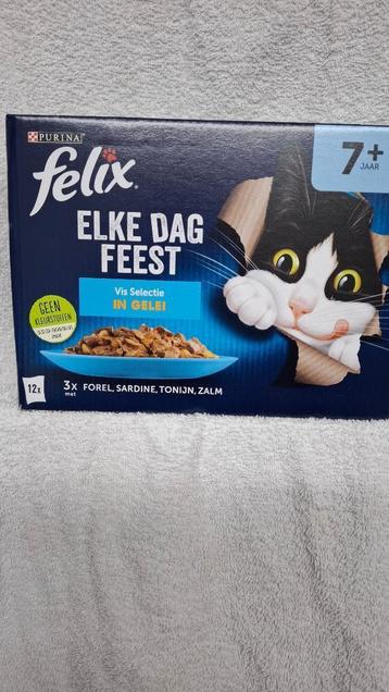 kattevoer beschikbaar voor biedingen
