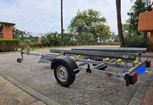 Trailer voor boot in uitstekende staat. Met reservewiel, Watersport en Boten, Boottrailers, Gebruikt, Overige typen, Minder dan 1500 kg