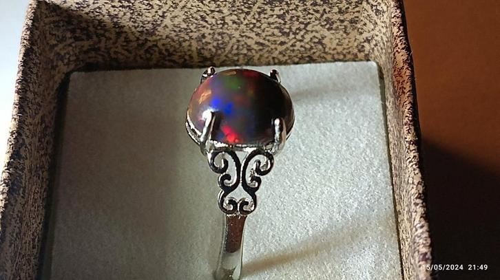 Bague réglable en argent massif avec opale noire d'Éthiopie, Bijoux, Sacs & Beauté, Bagues, Neuf, Femme, Argent, Argent, Avec pierre précieuse