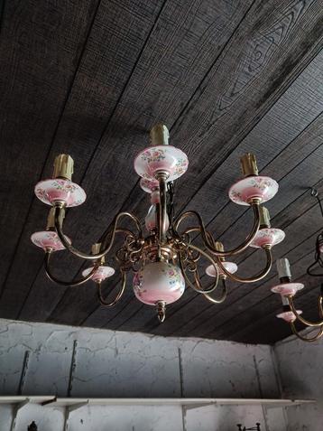 Luster bloemmotief beschikbaar voor biedingen