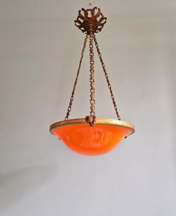 Art Deco kroonluchter, brons/messing en oranje opaline,1920 beschikbaar voor biedingen