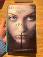Richelle Mead - IJskoud, Ophalen of Verzenden, Zo goed als nieuw, Richelle Mead